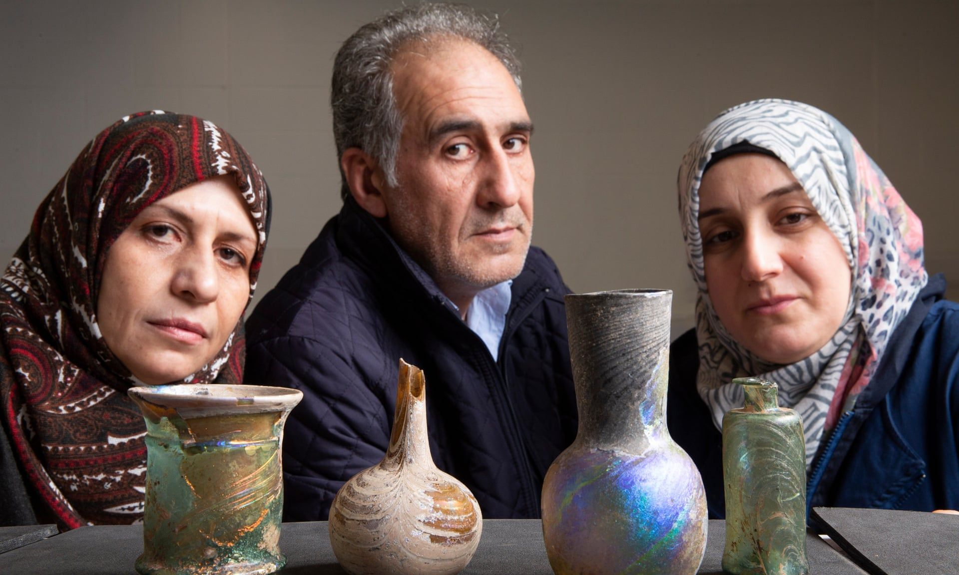 Syrian refugees and items of Syrian glassware